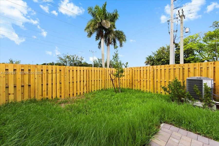 Exterior details and patio area of a home in , Homestead (Image 3).