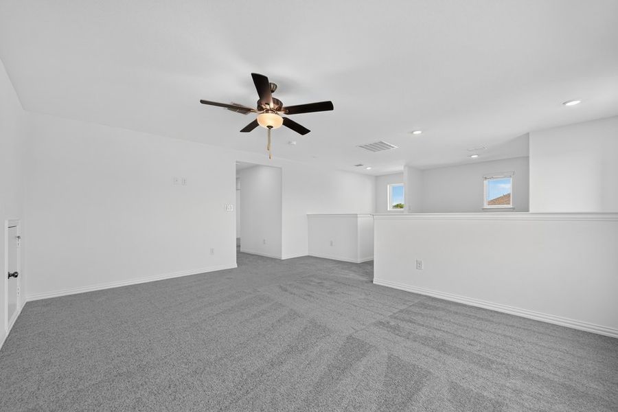 Spacious, unfurnished interior of a new home in Parks at Foster Crossing, Anna (Image 27). Spacious, unfurnished interior of a new home in Parks at Foster Crossing, Anna (Image 27).