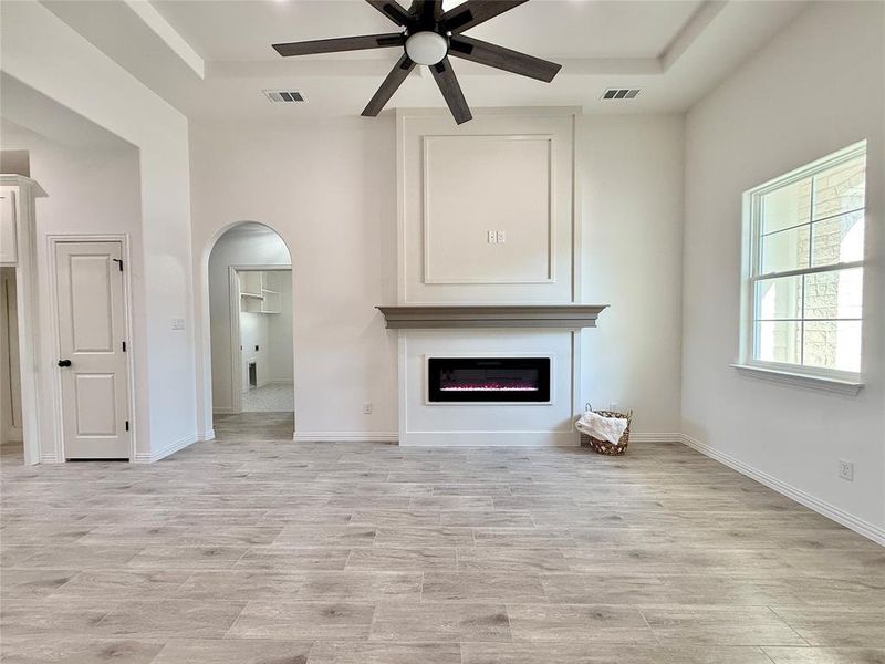 Spacious, unfurnished interior of a new home in , Granbury (Image 19). Spacious, unfurnished interior of a new home in , Granbury (Image 19).
