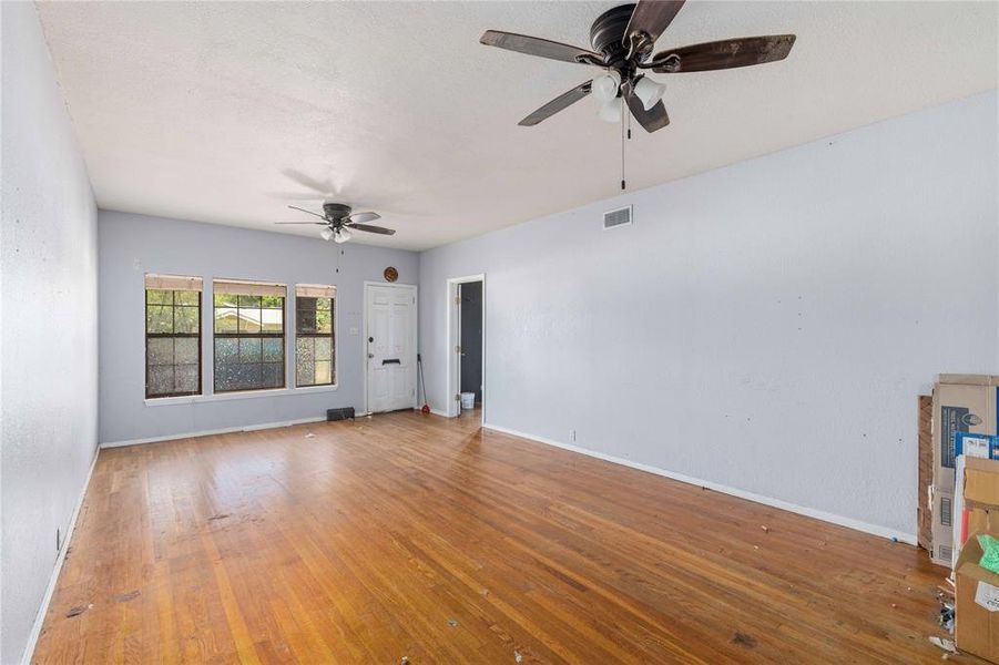 Spacious, unfurnished interior of a new home in , Brownwood (Image 28). Spacious, unfurnished interior of a new home in , Brownwood (Image 28).