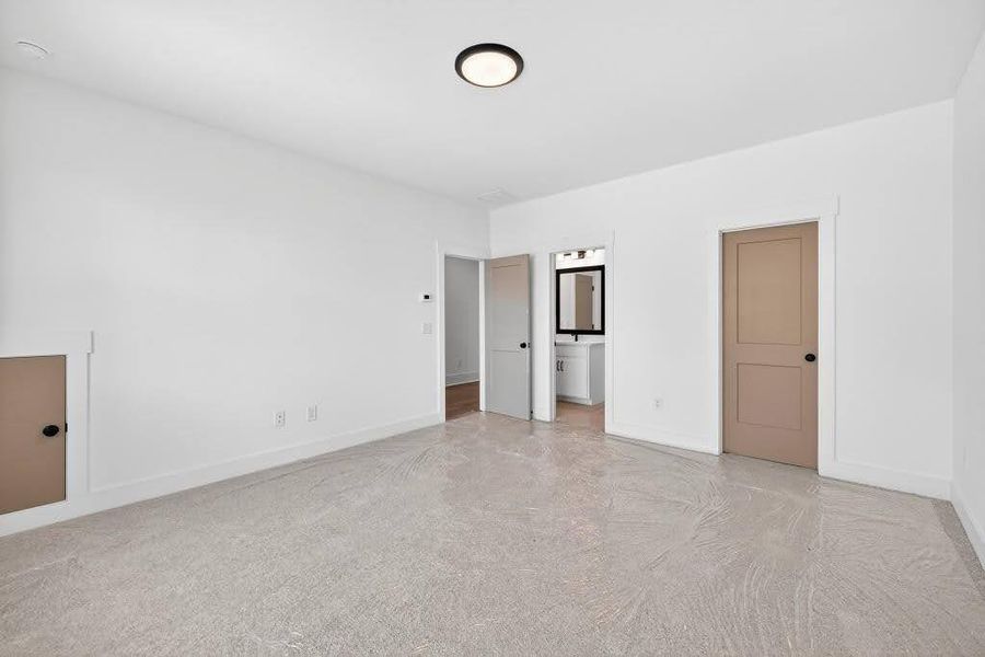 Spacious, unfurnished interior of a new home in Livingstone Park, Kennesaw (Image 33).