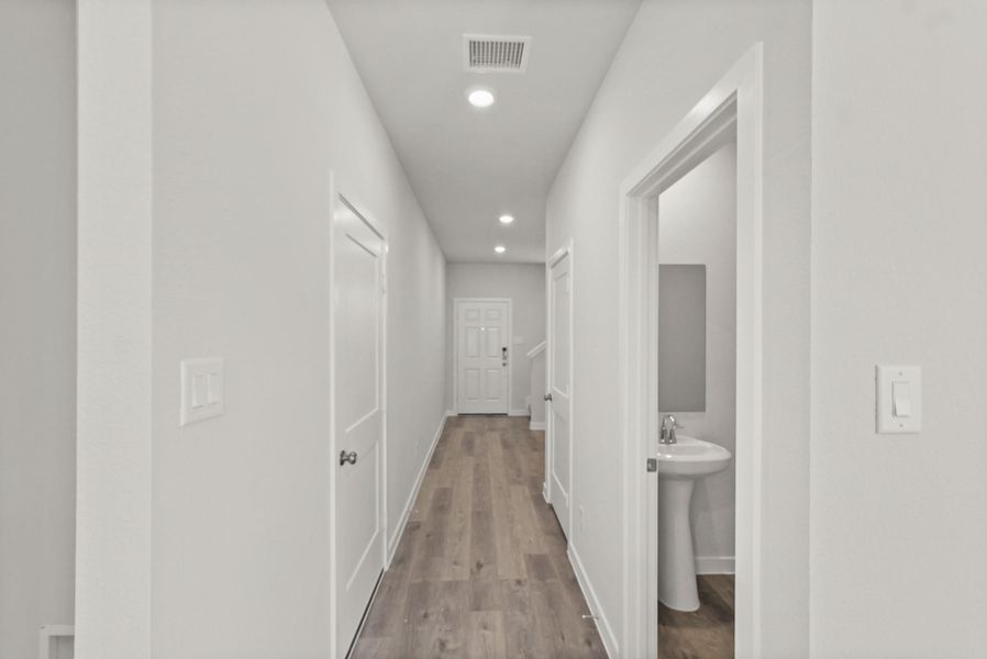 Spacious, unfurnished interior of a new home in The Villages at Westpointe, Dayton (Image 16).