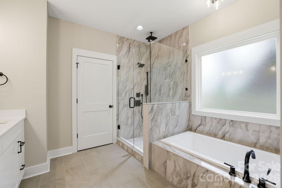 Furnished interior view inside a new home in , Monroe (Image 13).