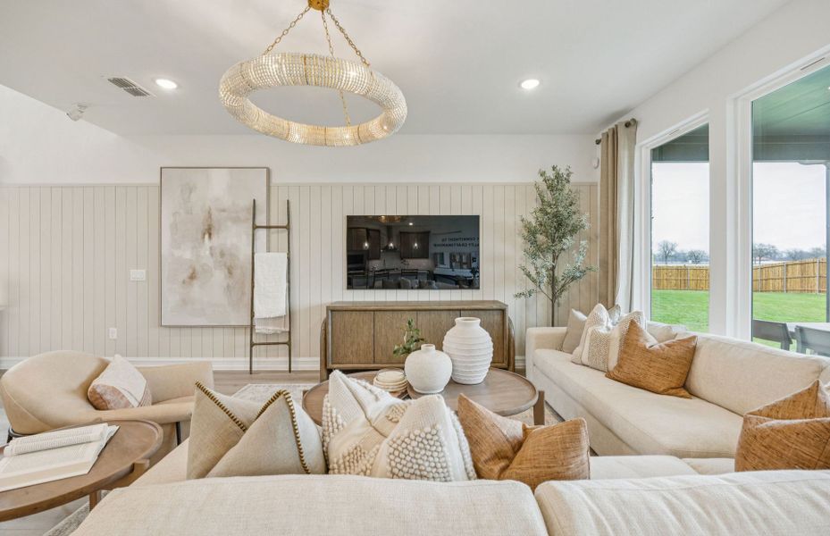 Representative furnished interior of a home built from the San Luis by Pulte Homes in Ribbonwood, Aubrey (Image 20).