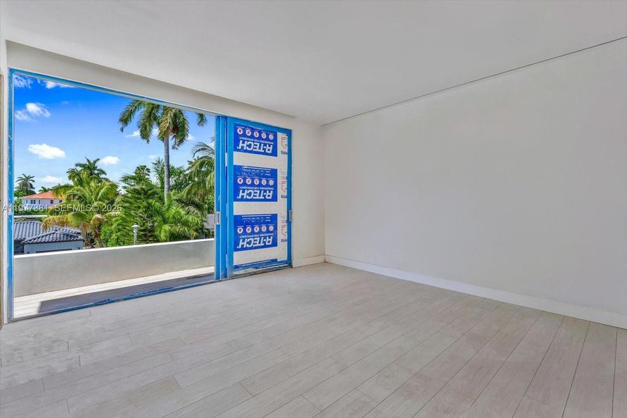 Image 18 of a home in .