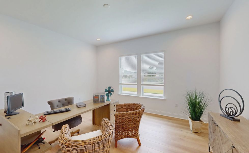 Furnished interior view inside a new home in Oakmont, Gainesville (Image 14).