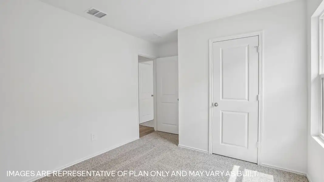 Spacious, unfurnished interior of a new home in Marigold, Kyle (Image 30).