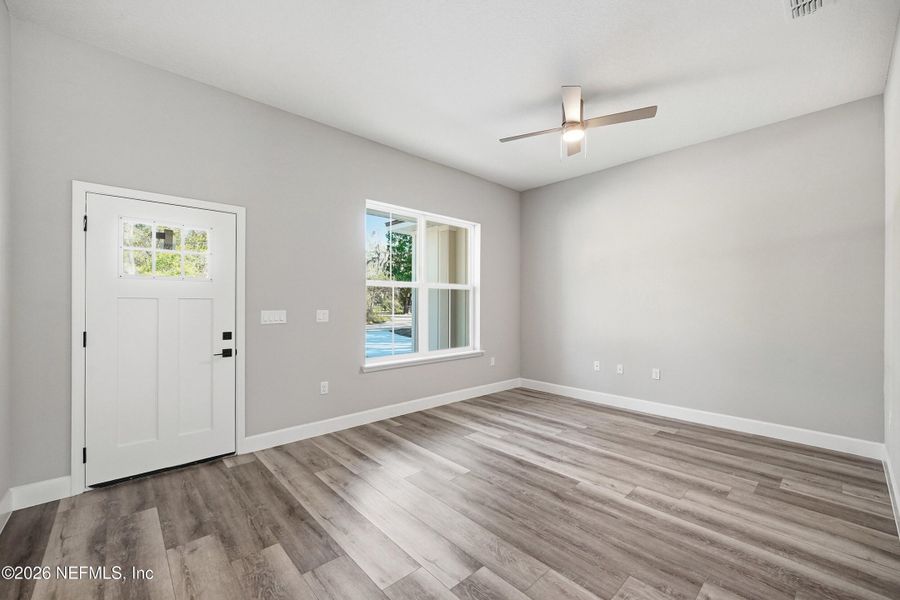 Spacious, unfurnished interior of a new home in , Jacksonville (Image 20).