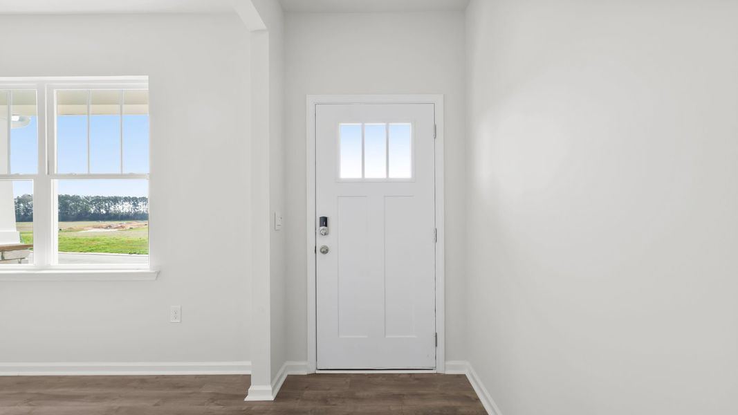 Spacious, unfurnished interior of a new home in Foxbank, Gray Court (Image 14).