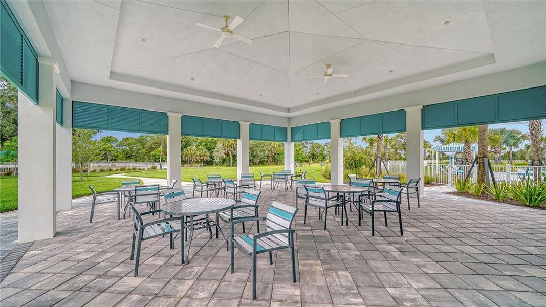 Community amenities in , Sarasota (Image 44).