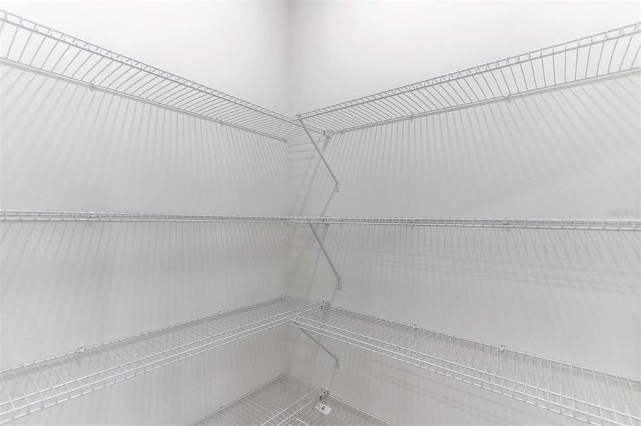 Spacious, unfurnished interior of a new home in , Palm Bay (Image 33).