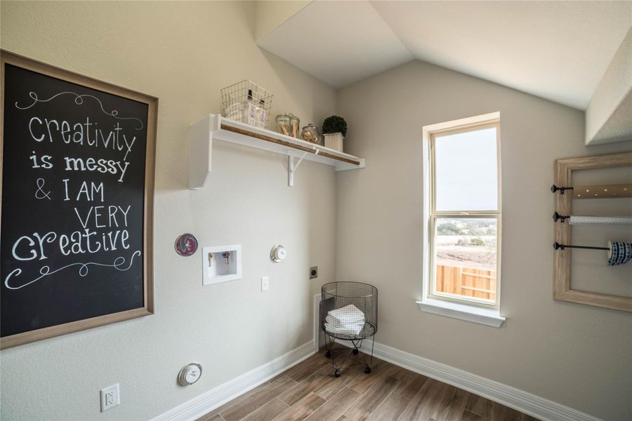 REPRESENTATIVE OF FLOOR PLAN ONLY REPRESENTATIVE OF FLOOR PLAN ONLY