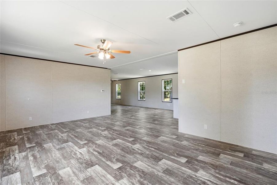 Spacious, unfurnished interior of a new home in , Okeechobee (Image 13).