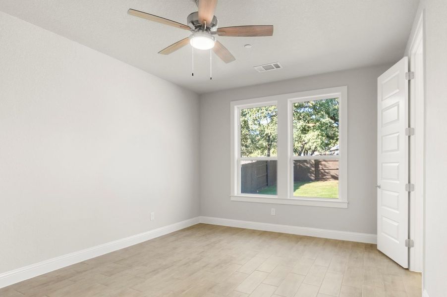 Spacious, unfurnished interior of a new home in Clear Creek, Round Rock (Image 20). Spacious, unfurnished interior of a new home in Clear Creek, Round Rock (Image 20).