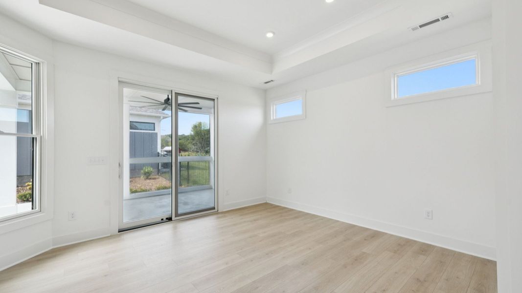 Spacious, unfurnished interior of a new home in The Courtyards at Stewarts Creek, Smyrna (Image 33).