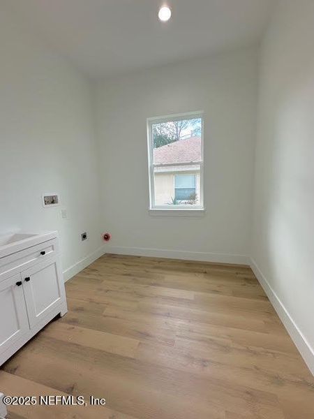 Spacious, unfurnished interior of a new home in , Palm Coast (Image 19).