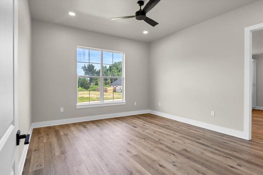 Spacious, unfurnished interior of a new home in , Lindale (Image 21). Spacious, unfurnished interior of a new home in , Lindale (Image 21).