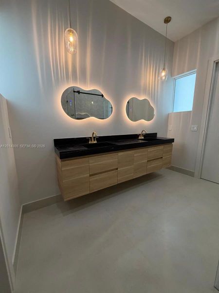 Image 23 of a home in .