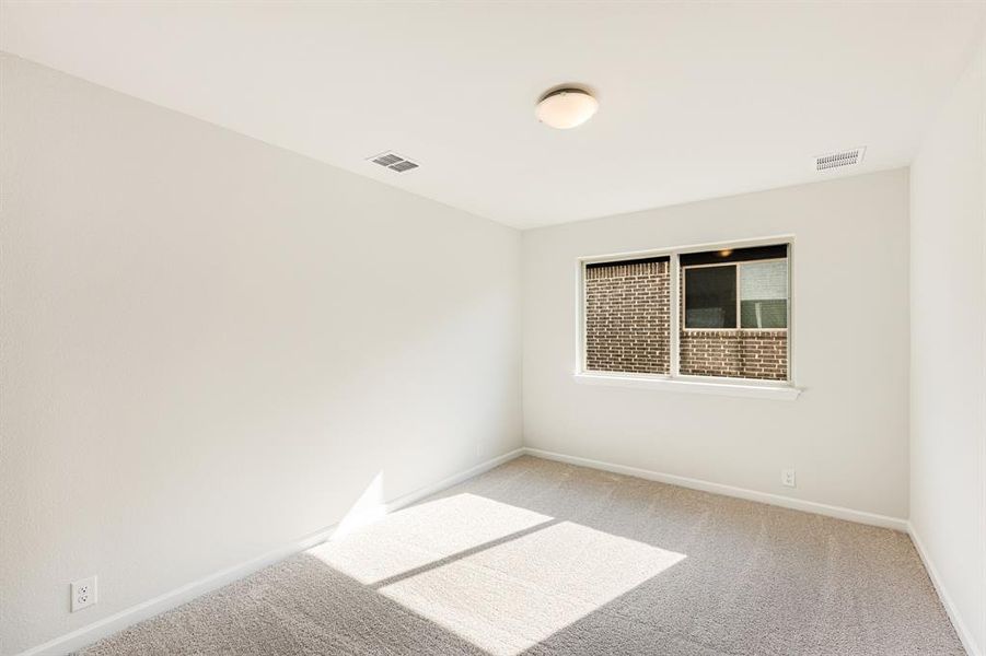 Spacious, unfurnished interior of a new home in Bear Creek Elements, Lavon (Image 31). Spacious, unfurnished interior of a new home in Bear Creek Elements, Lavon (Image 31).