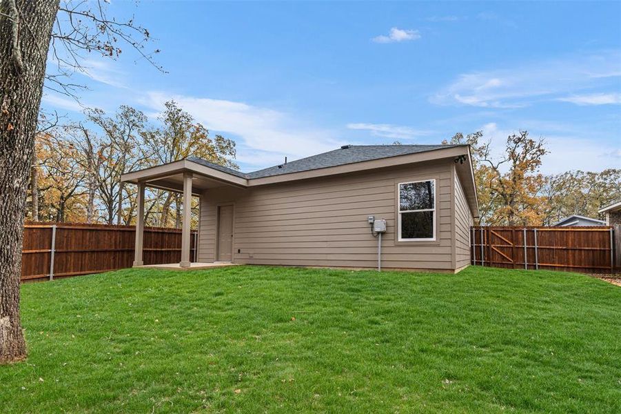 Exterior details and patio area of a home in , Mabank (Image 24).