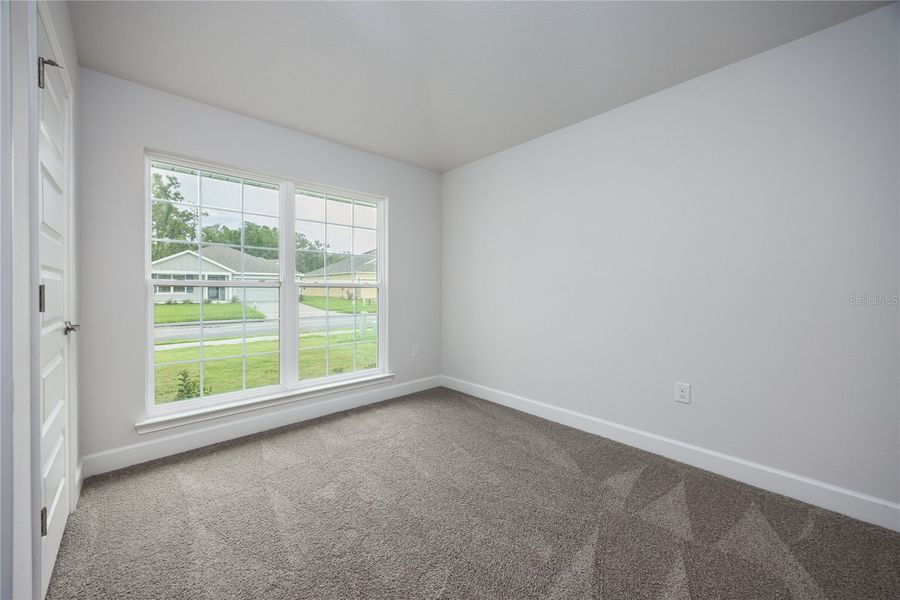 Spacious, unfurnished interior of a new home in Kirkland Farms, Alachua (Image 19).