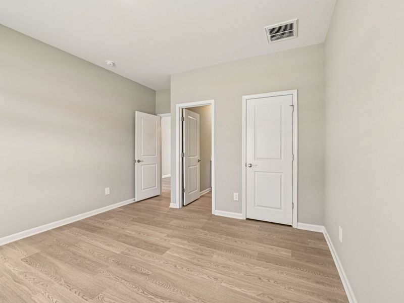 Spacious, unfurnished interior of a new home in Watkins Glen, Raleigh (Image 15). Spacious, unfurnished interior of a new home in Watkins Glen, Raleigh (Image 15).