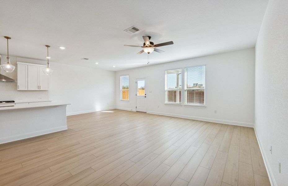 Spacious, unfurnished interior of a new home in Lagos, Manor (Image 40).