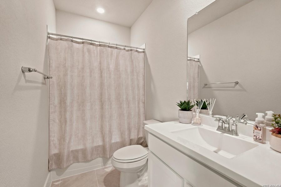 Furnished interior view inside a new home in Copper Canyon, Bulverde (Image 8).