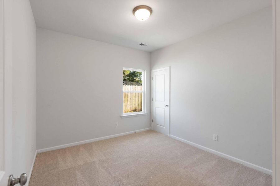 Spacious, unfurnished interior of a new home in , North Charleston (Image 19).