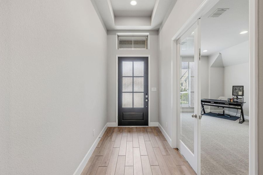 Spacious, unfurnished interior of a new home in Riceland, Mont Belvieu (Image 22).