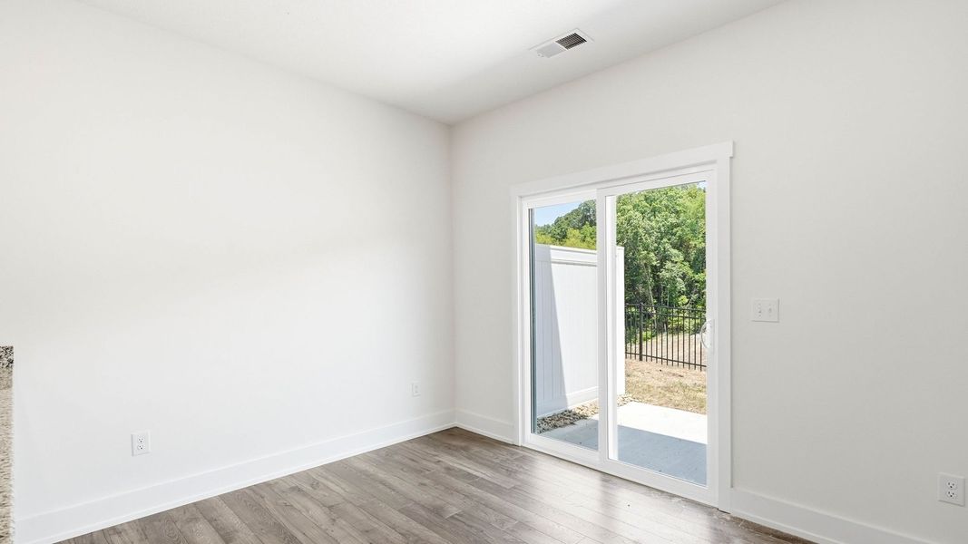 Spacious, unfurnished interior of a new home in Cherokee Crossing, Kodak (Image 20). Spacious, unfurnished interior of a new home in Cherokee Crossing, Kodak (Image 20).