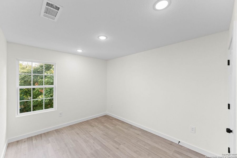Spacious, unfurnished interior of a new home in , Canyon Lake (Image 10). Spacious, unfurnished interior of a new home in , Canyon Lake (Image 10).