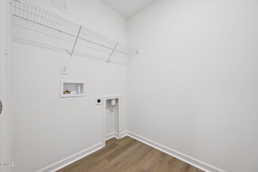 33-web-or-mls-Salers Loop-S1703-033 33-web-or-mls-Salers Loop-S1703-033