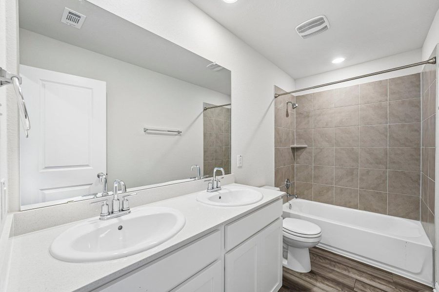Furnished interior view inside a new home in Waterstone Crossing, Kyle (Image 12).