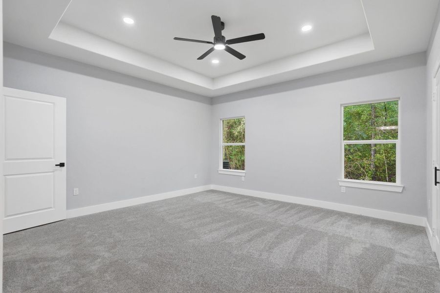 Spacious, unfurnished interior of a new home in , Willis (Image 18).