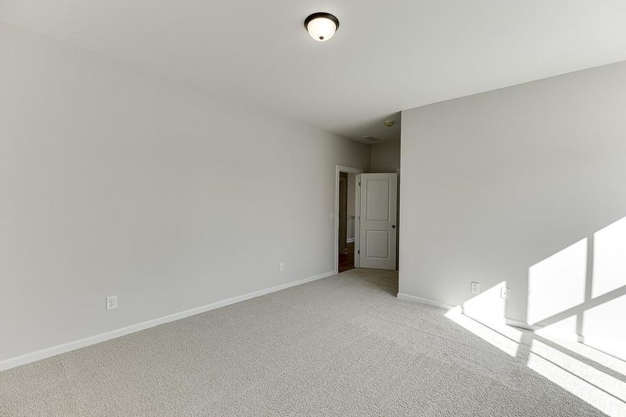 Spacious, unfurnished interior of a new home in , Buford (Image 43).