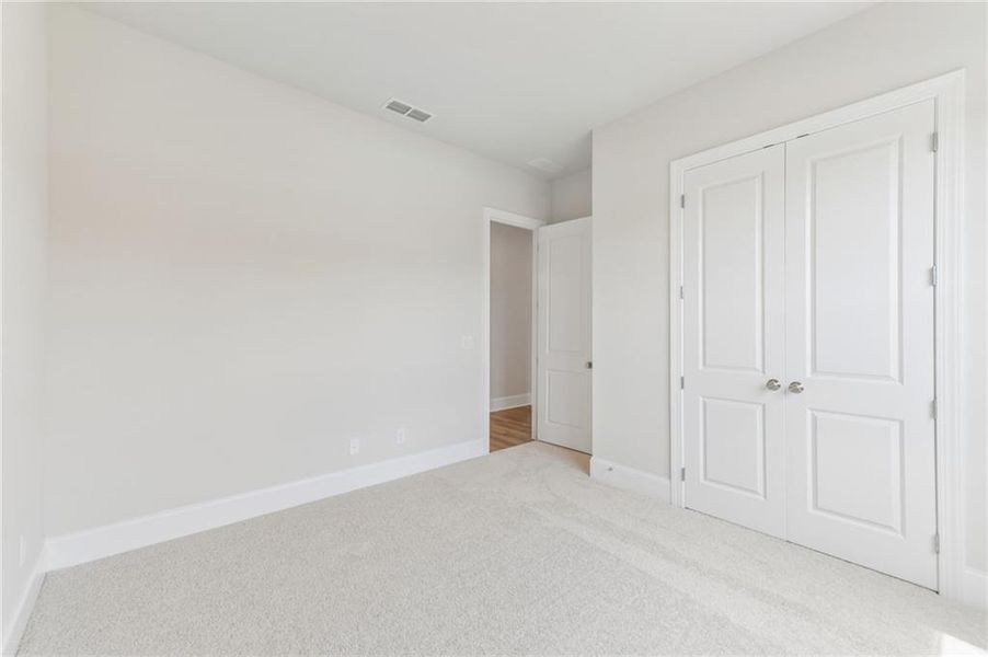Spacious, unfurnished interior of a new home in Aberdeen, Hoschton (Image 30).