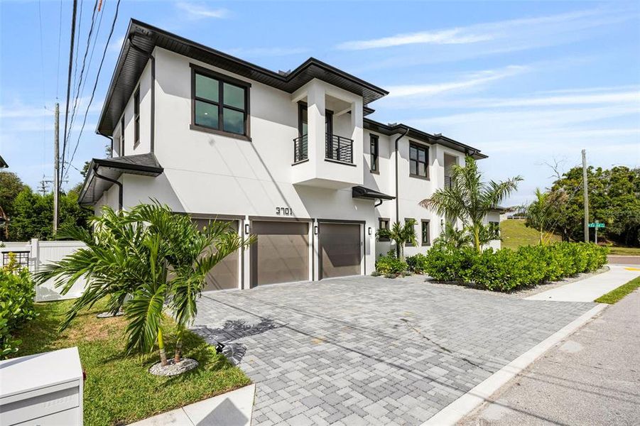 Front exterior of a new home in , Tampa, FL, highlighting curb appeal (Image 2). Front exterior of a new home in , Tampa, FL, highlighting curb appeal (Image 2).