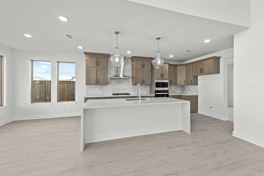 Representative image. Features, specifications, selections and colors may vary. Representative image. Features, specifications, selections and colors may vary.