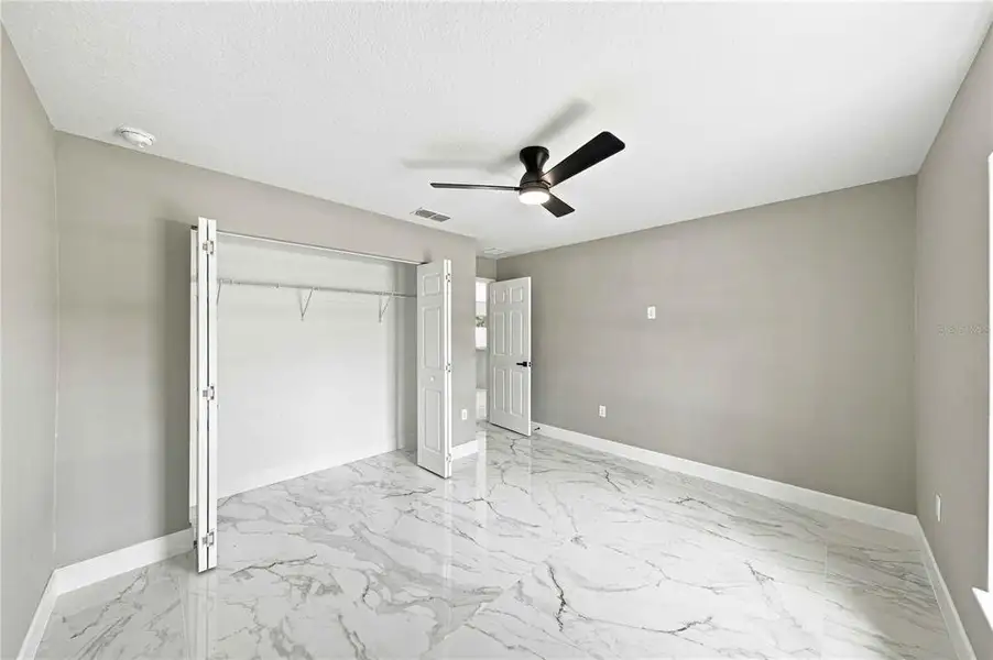 Spacious, unfurnished interior of a new home in , Ocala (Image 22).