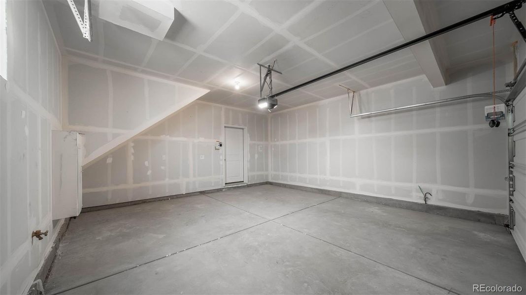 Spacious, unfurnished interior of a new home in Green Valley Ranch, Commerce City (Image 24). Spacious, unfurnished interior of a new home in Green Valley Ranch, Commerce City (Image 24).
