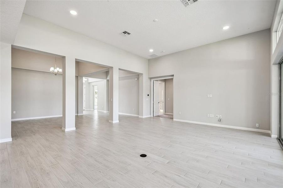 Spacious, unfurnished interior of a new home in Hawk's Overlook, Oviedo (Image 46). Spacious, unfurnished interior of a new home in Hawk's Overlook, Oviedo (Image 46).