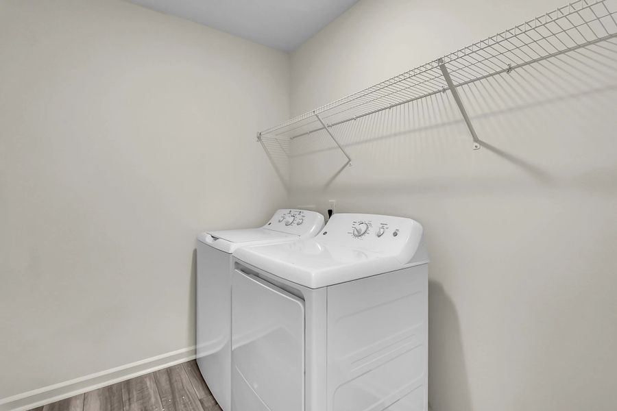 Representative interior finishes for a home built from the Supernova by Starlight Homes in Carmel East, Pflugerville (Image 16).