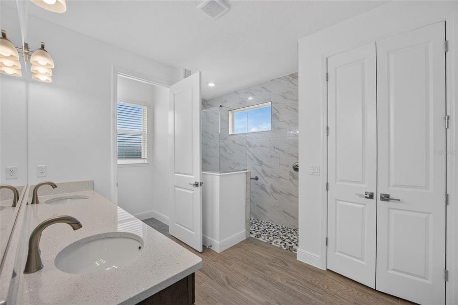 Furnished interior view inside a new home in , Ocala (Image 12).