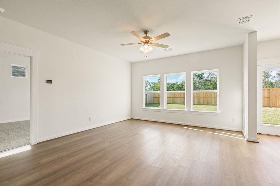 Spacious, unfurnished interior of a new home in Cielo, Conroe (Image 24). Spacious, unfurnished interior of a new home in Cielo, Conroe (Image 24).