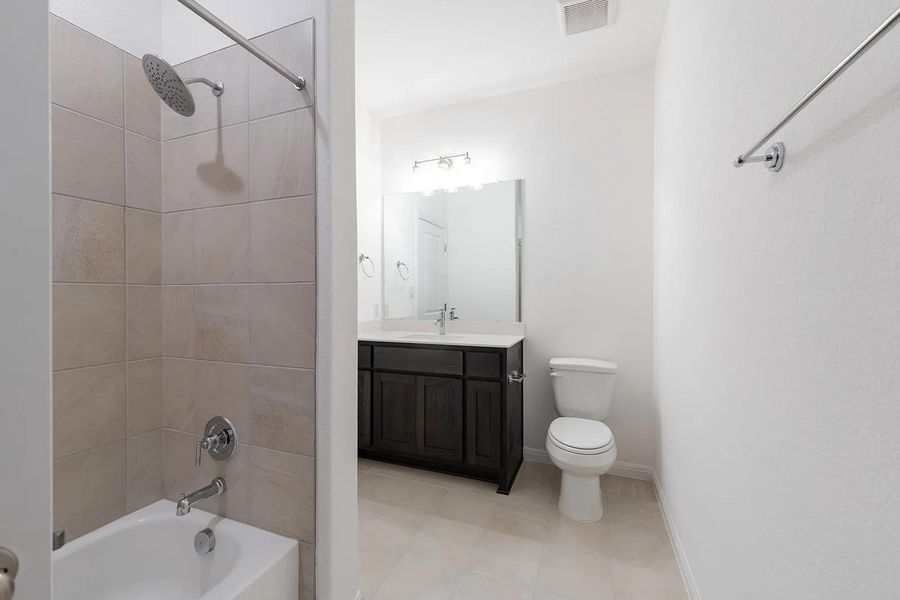 Brookdale II C bathroom 2