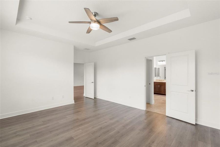 Spacious, unfurnished interior of a new home in , Bradenton (Image 28). Spacious, unfurnished interior of a new home in , Bradenton (Image 28).