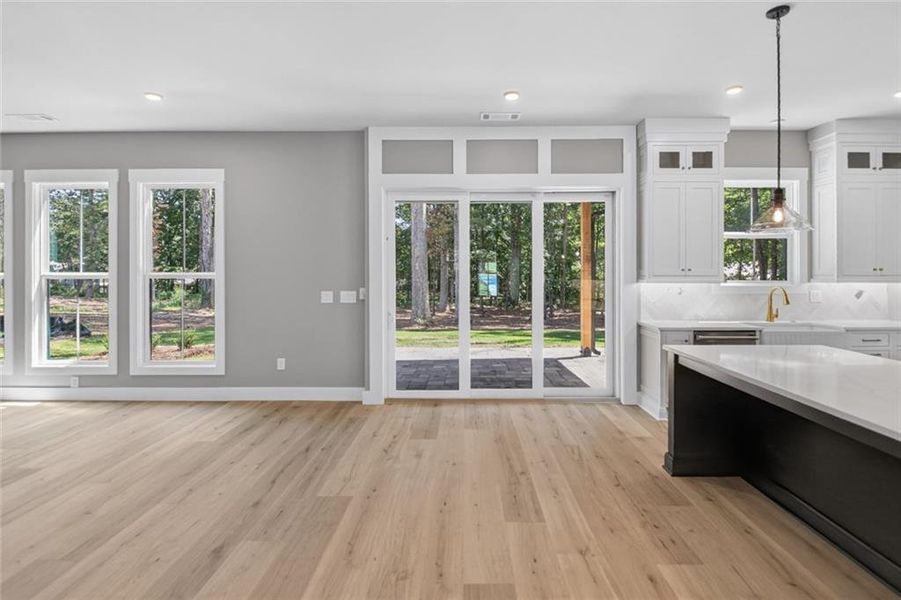 Spacious, unfurnished interior of a new home in , Stone Mountain (Image 115).