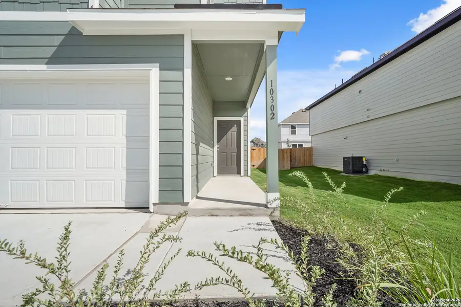 Exterior details and patio area of a home in Applewhite Meadows, San Antonio (Image 4).