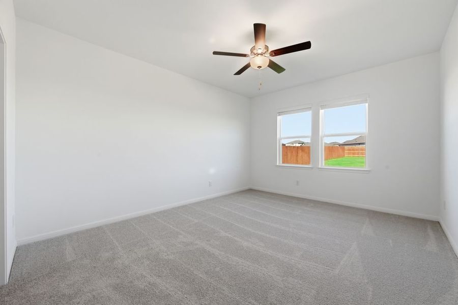 Spacious, unfurnished interior of a new home in Emory Crossing 50s, Hutto (Image 19).